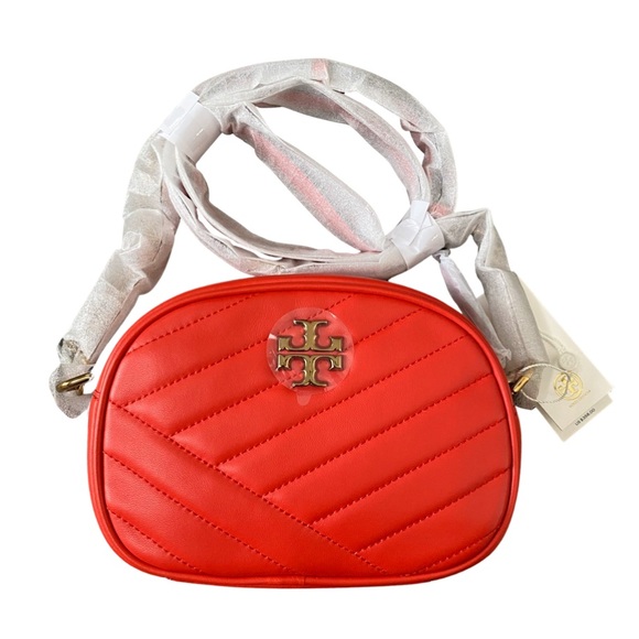 ❤️✨ Tory Burch Kira Chevron small camera bag❤️ - Picture 4 of 14
